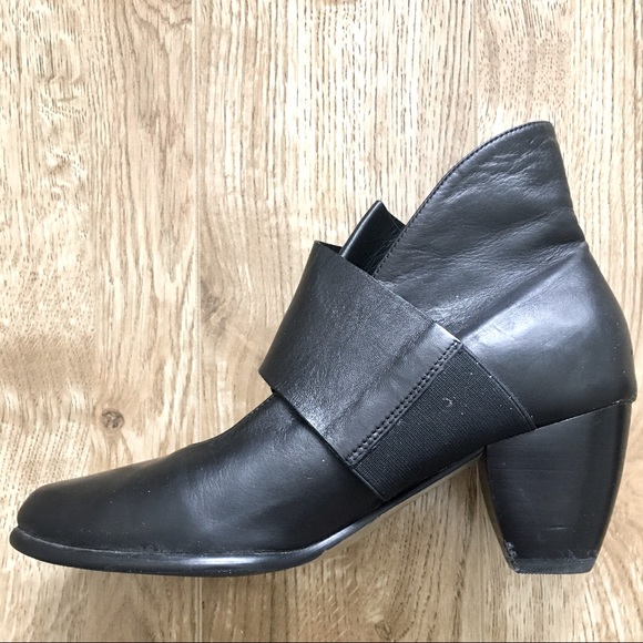 EVERYBODY Leather By B.Z Moda Women's Smooth Black Pull-On Shoes Size 37 Euro - Picture 4 of 12